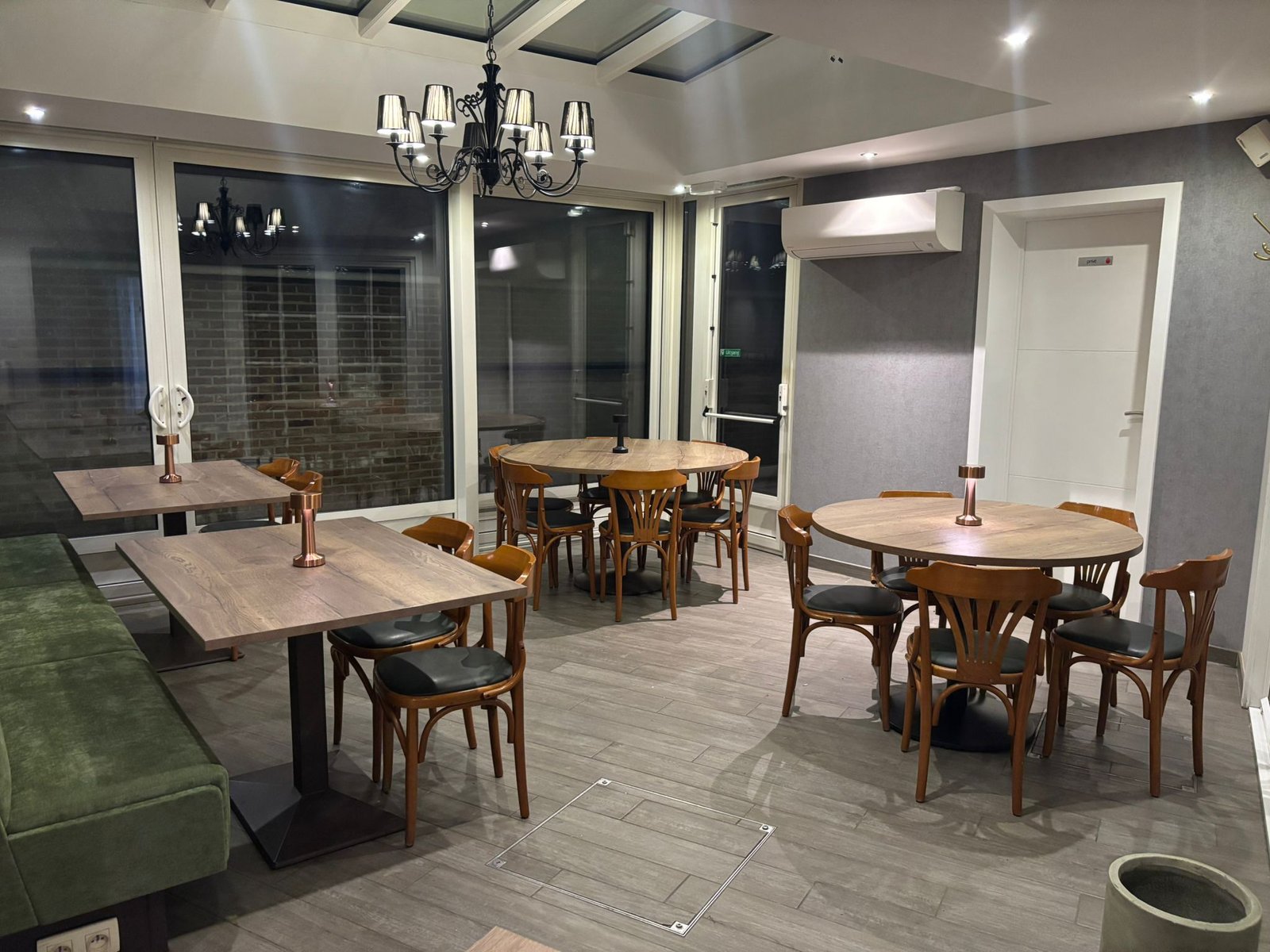 Anthony's Taverne Foto 3